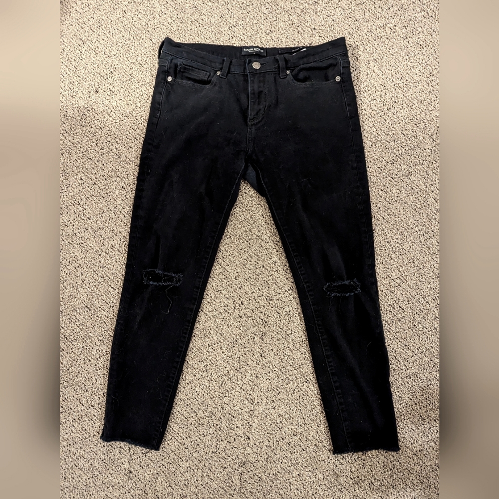 Black Skinny Jeans with Knee Holes